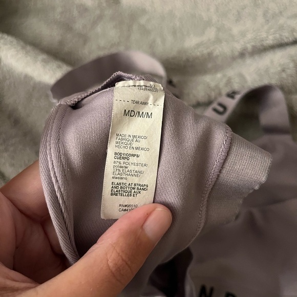 Under Armour Sports Bra - Picture 5 of 6